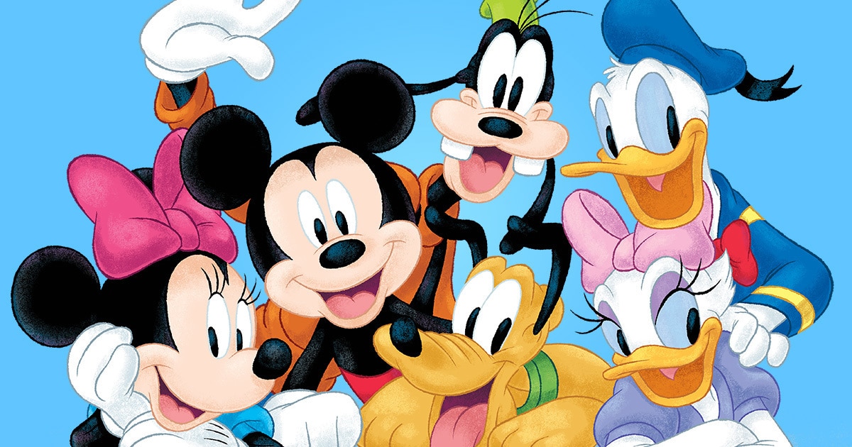 Mickey Mouse et d'autres personnages de dessins animés Disney posant pour une photo.