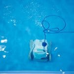 Nettoyer sa piscine avec un robot