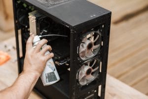 Quels sont les trois types de maintenances informatiques ?