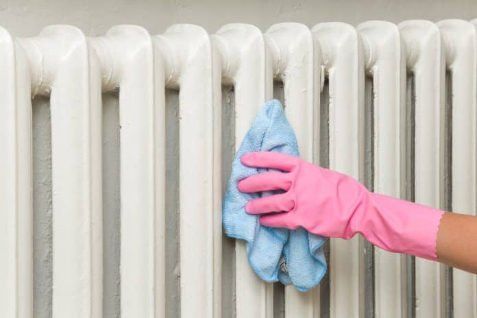 Chauffage : comment nettoyer et purger vos radiateurs pour bien commencer l'hiver ?