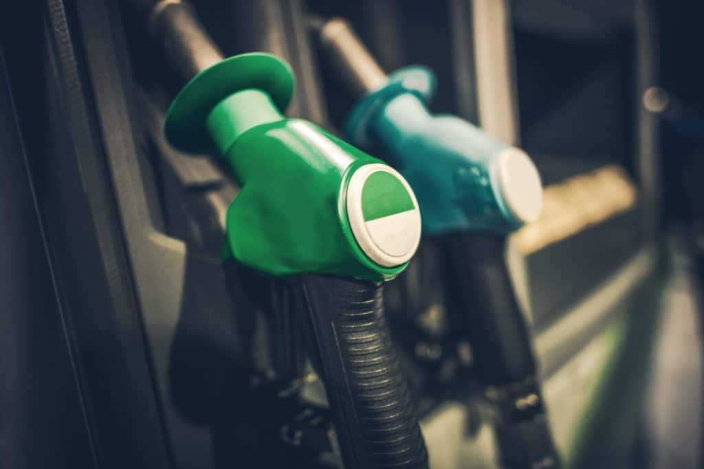 Quelles sont les interdictions en France concernant la pénurie d'essence ?