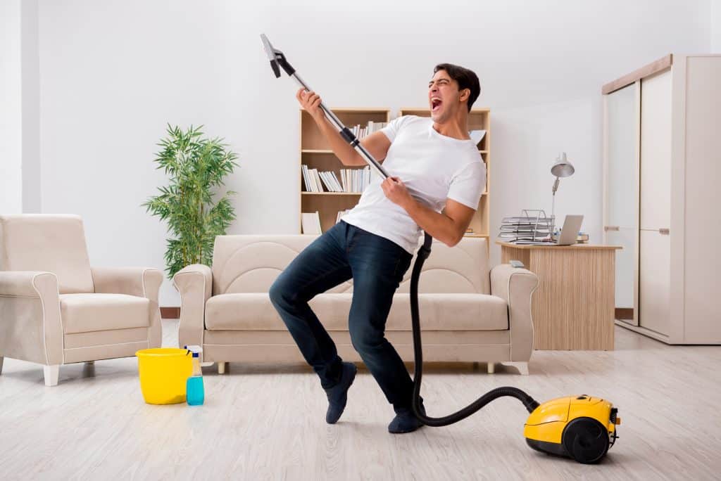 Faire le ménage avant de retrouver une maison propre